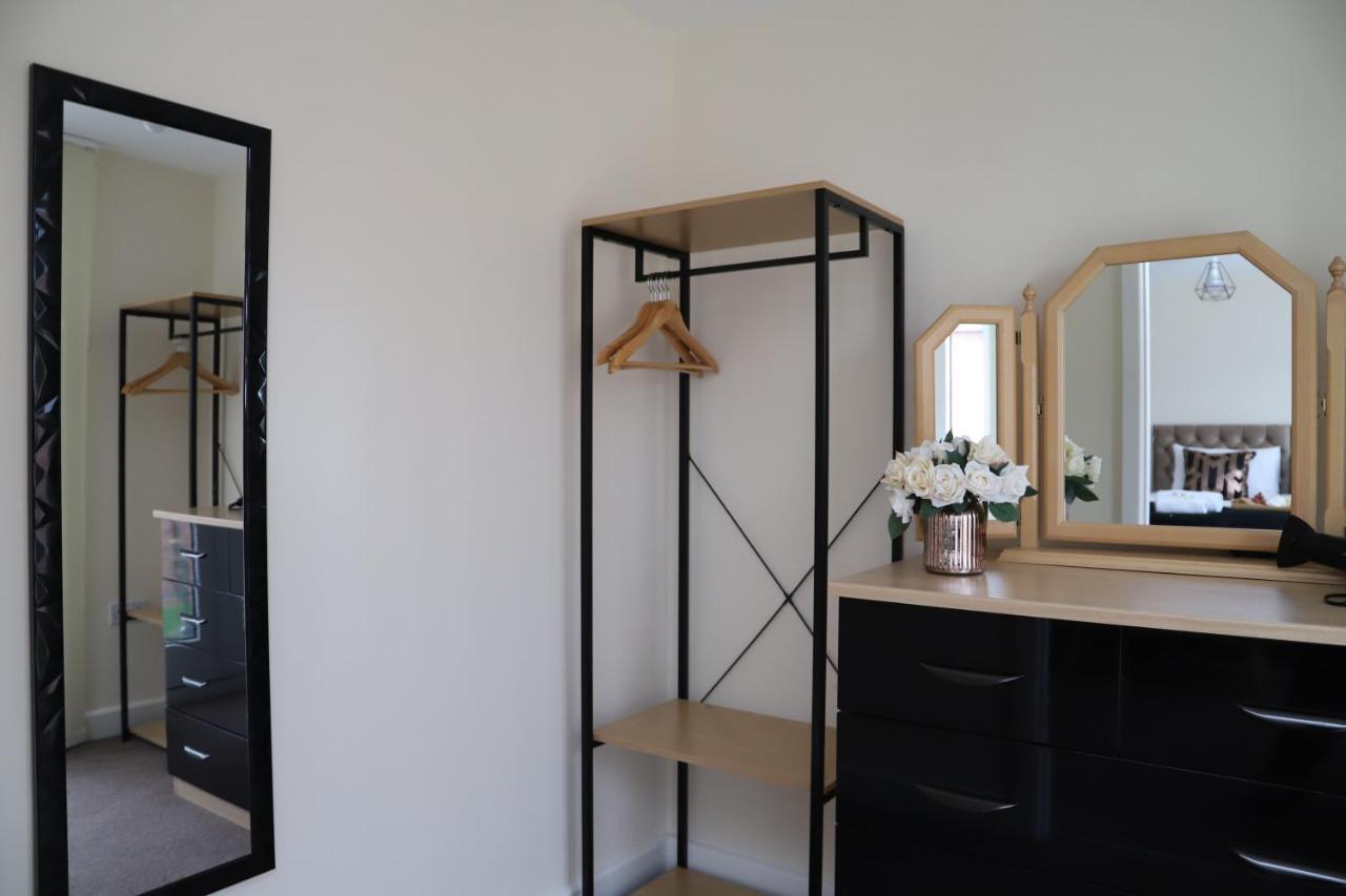 Syster Properties Serviced Accommodation Leicester 5 Bedroom House Glen View エクステリア 写真